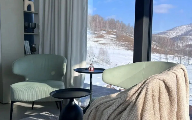 Гостевой дом Зеркальный дом в горах