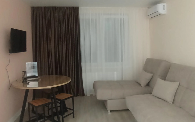 Dvukhkomnatnye apartamenty vozle Kremlya, nedaleko Ds Kristal Flat