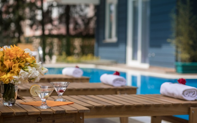 Elanis Suites