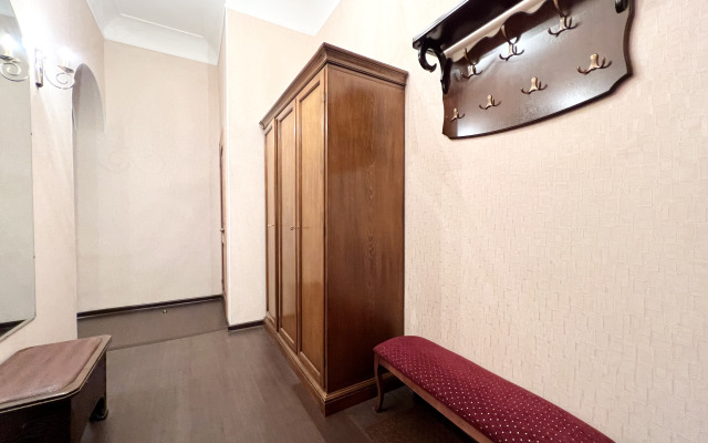 U Metro Moskovskie Vorota Apartments