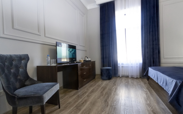 Meridian Hotel