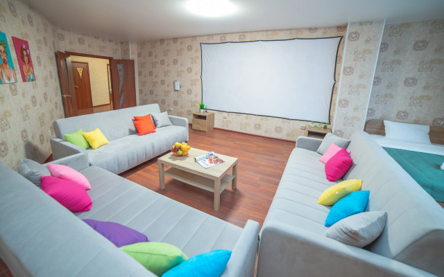 Апартаменты Радищева 33 Трехкомнатная Вторая