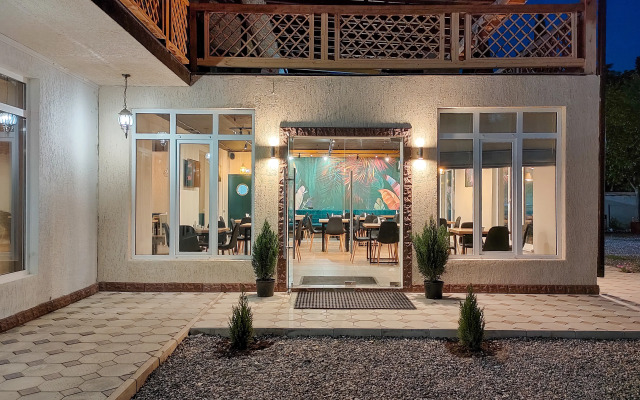 Amra Sunrise Apartments