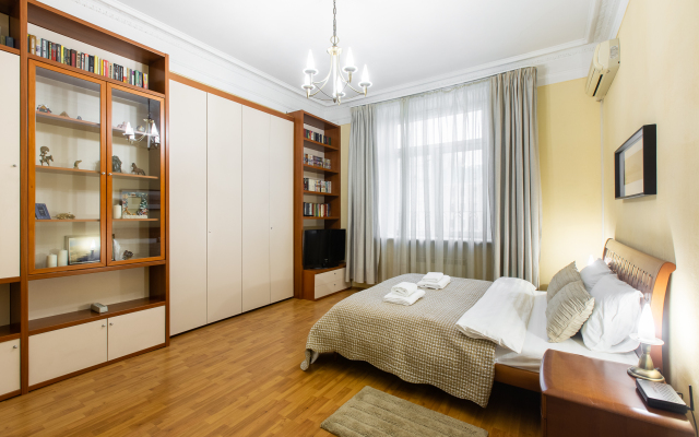 Nikitskiy Bulvar 9 Apartments