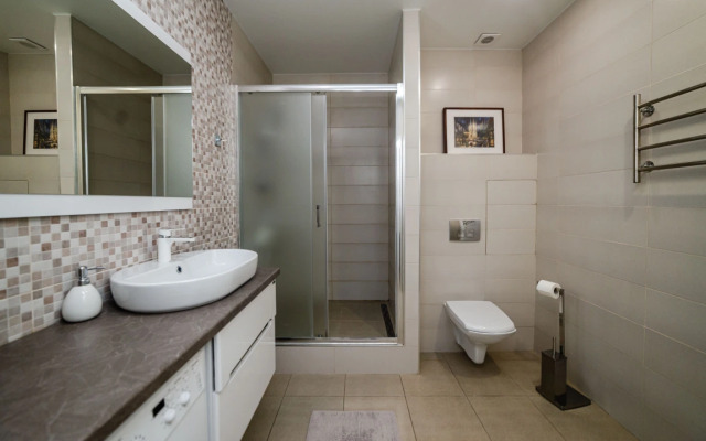 Apartments LikeHome Life - Kaluzhskaya Bukinist