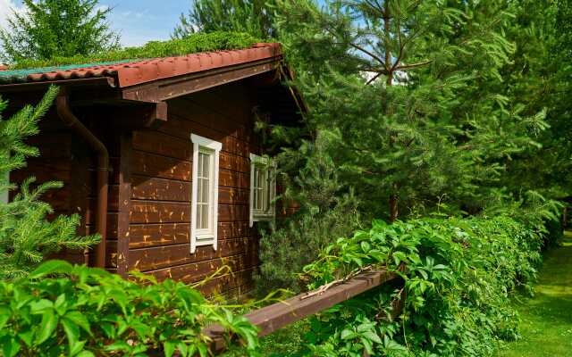 FishPoint Family Resort (Zolotoy Sazan) Hotel