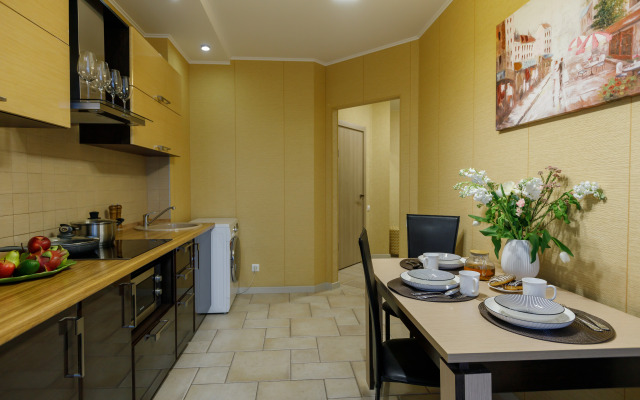 Апартаменты на Революционной 4