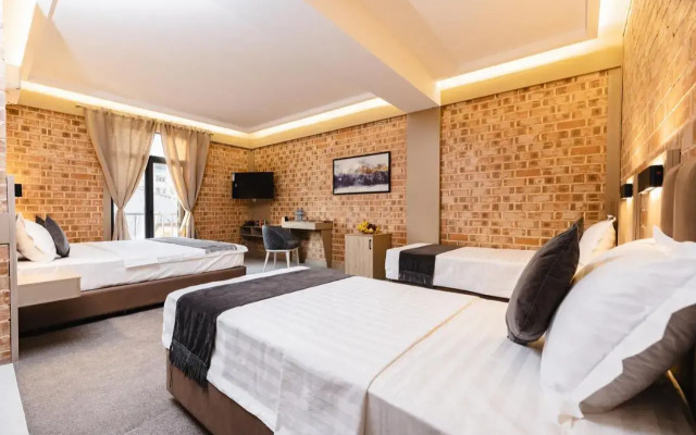Art Air Hotel