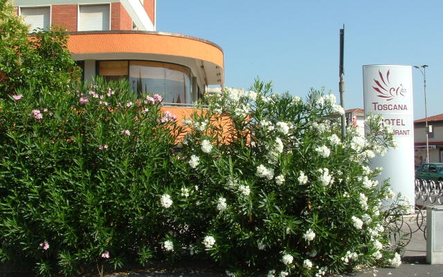 Отель Toscana