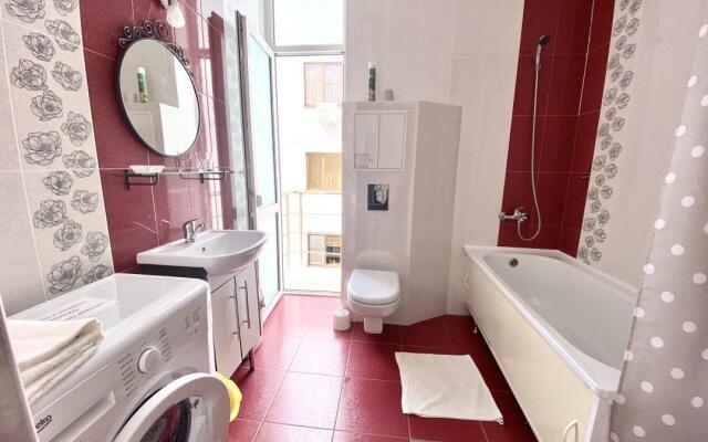 Red Rose Apartments