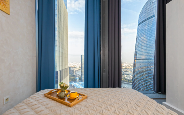 Vidovye na 51 etazhe v Moskva-City Apartments