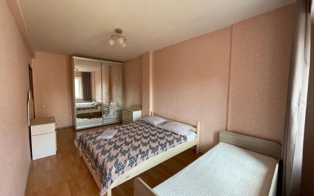 Na Petra Yermolaeva 1 Flat