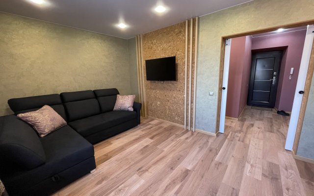 Квартира Двухкомнатная Портовая