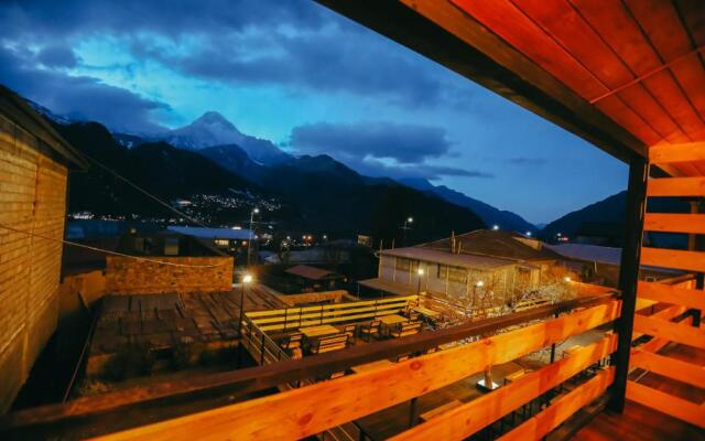 Wooden Hotel Kazbegi