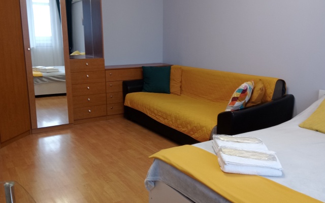 Mitinskaya 48 Apartments
