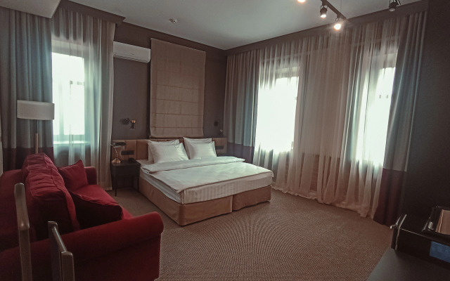 Отель Gizzat Plaza