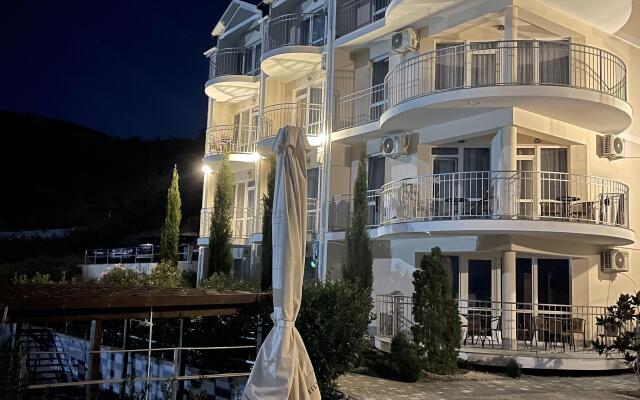 The SOFI Family House Mini-hotel
