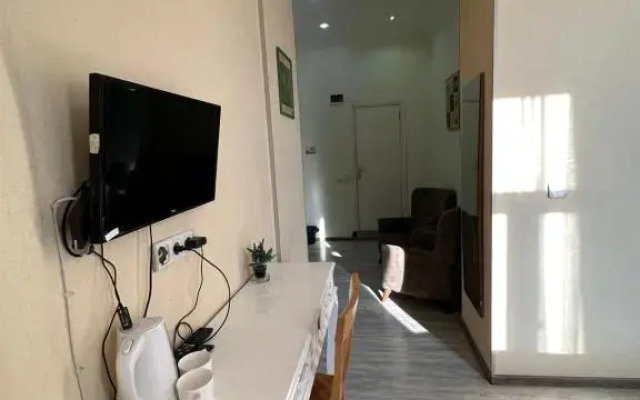 Visiting Nona Apart Hotel