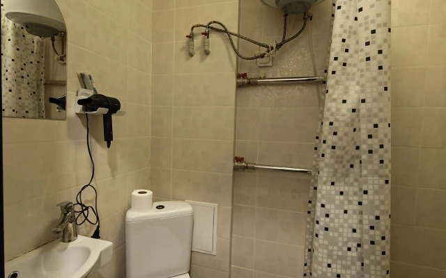 Апартаменты Яркая студия на высоком этаже