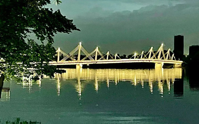 Квартира Стильная студия у набережной