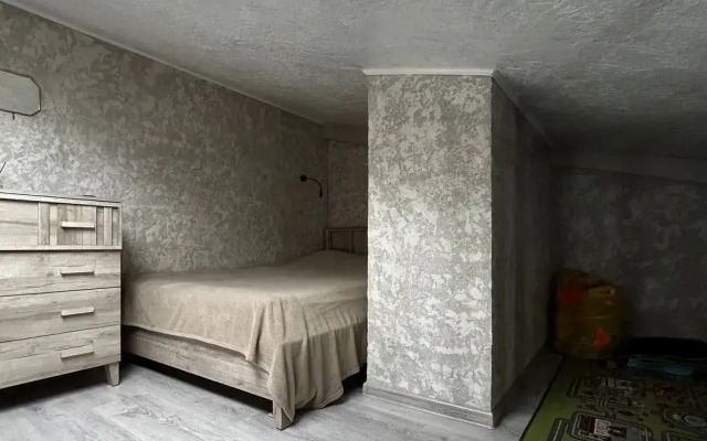 Dvukhurovnevaya Fermerskiy 2/1-59 Flat