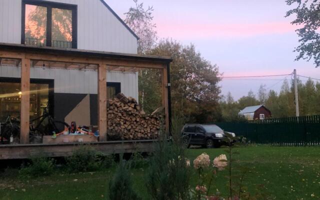 Medvezhiy Les Private House