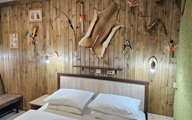 Lemon Joe Hotel