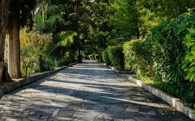 Amra Park Hotel & Spa