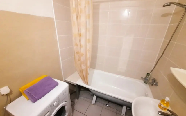 Apartamenty s Vidom na Gorod na Holmogorskaa 4B