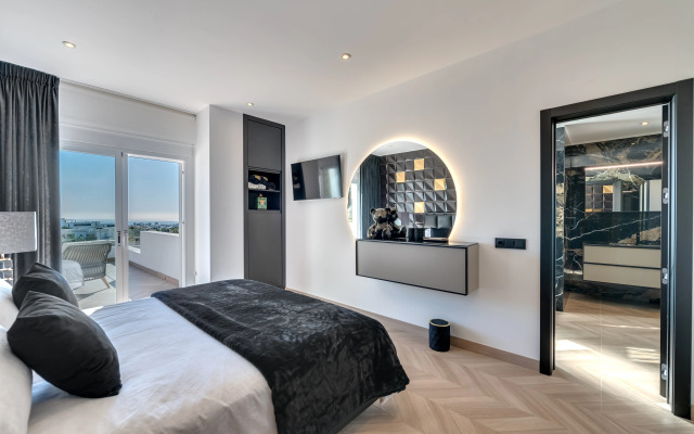 All About Villa Estrella de Oro