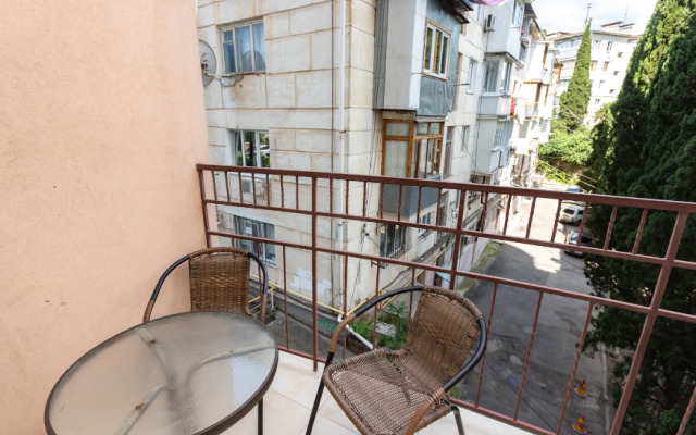Atlant Alushta Flat