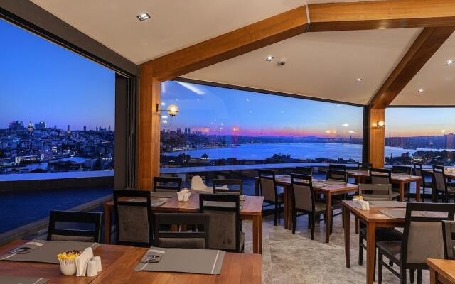 Demiray Hotel