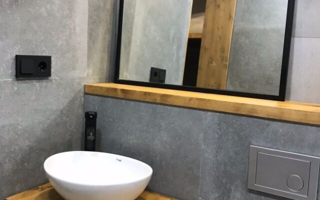 Апартаменты на набережной Максима Горького 49б