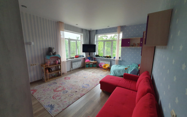Na Bardina-Hutorskoj 93 Private house