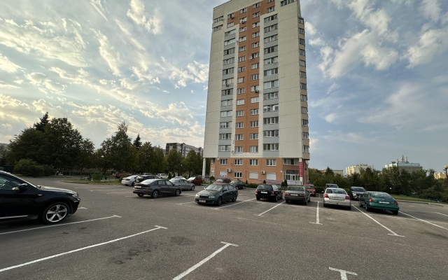Dzerzhinskogo 133a Apartments