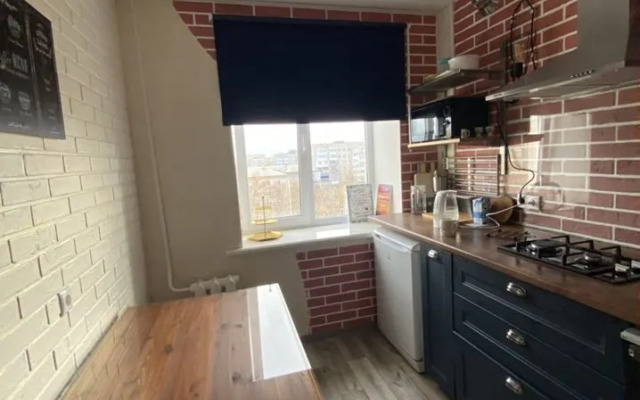 Квартира четырехкомнатная на Цюрупы, 84