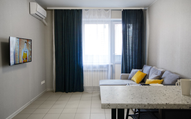 Na Prospekte Lenina 142 Apartments