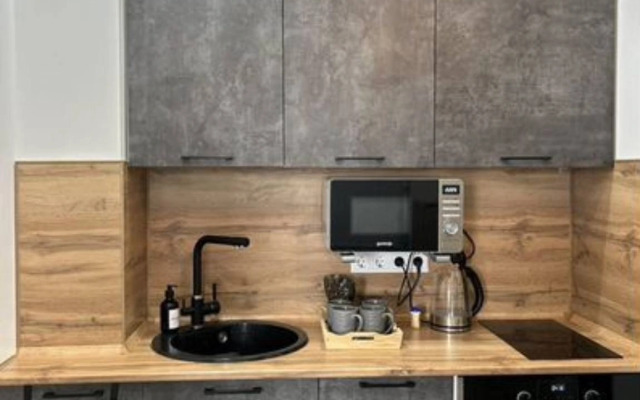 Studiya Bakinskaya 26-14 Flat