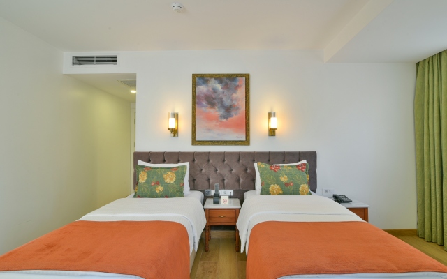 Istanbul Life Hotel