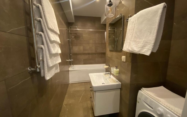 Les Amis Apartments 13