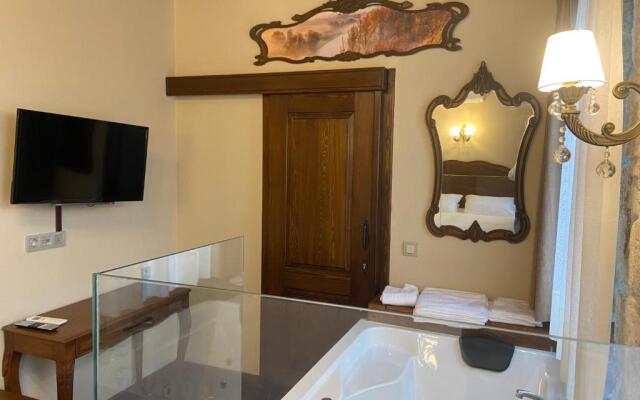 Dionysos 1789 Boutique-hotel