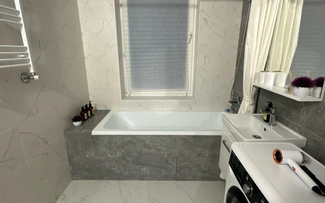 Апартаменты Евротрешка у метро Большевиков