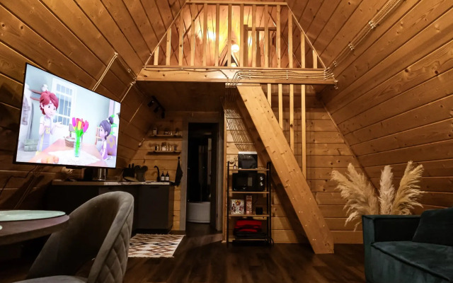 Частный дом A-frame Петрол из дерева 4х местный Ривер Хаус