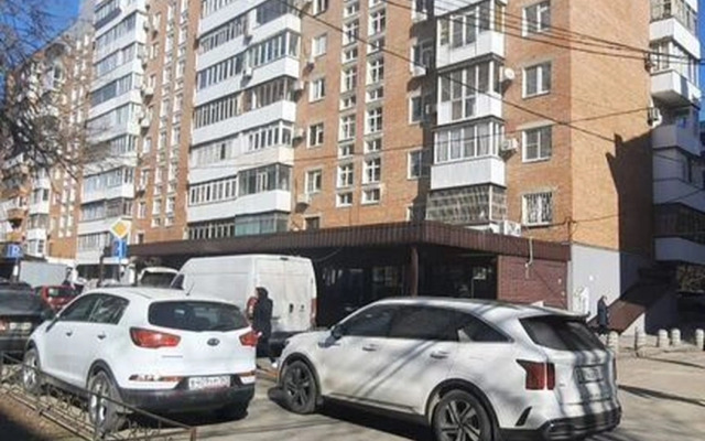 Na Krepostnom Pereulke Flat