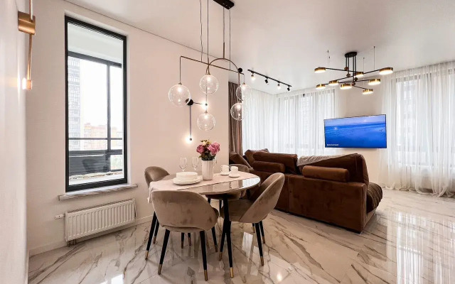 Dizaynerskaya Yevro 2ka Sunvilles V Savin Khaus Flat