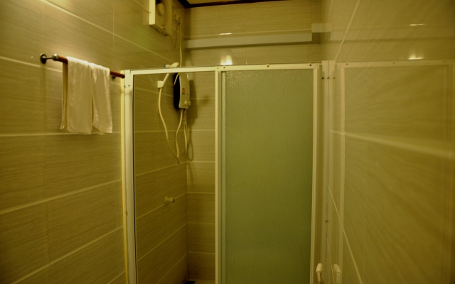 Royal Inn Rasdhoo Guest House