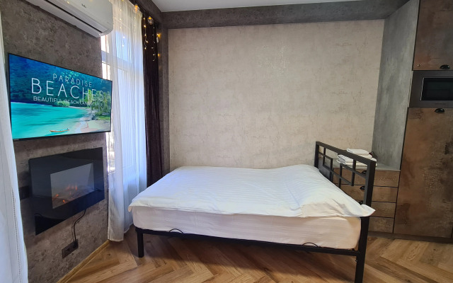 Kvartira S Kaminom Apartments