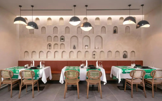 Отель Vox Maris Resort