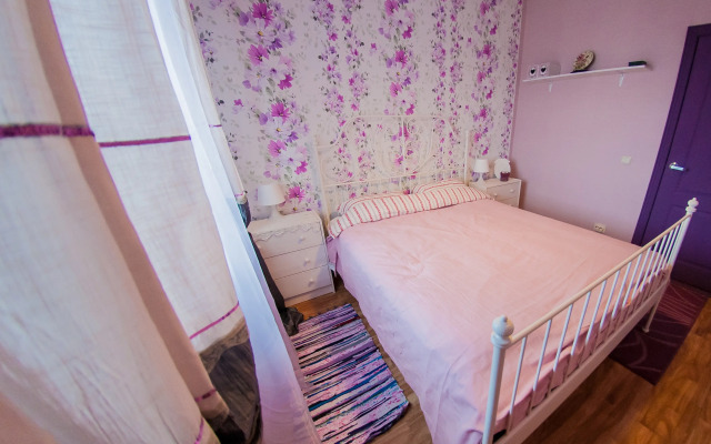 Квартира 2х Комнатная на Улице Поле Свободы 129