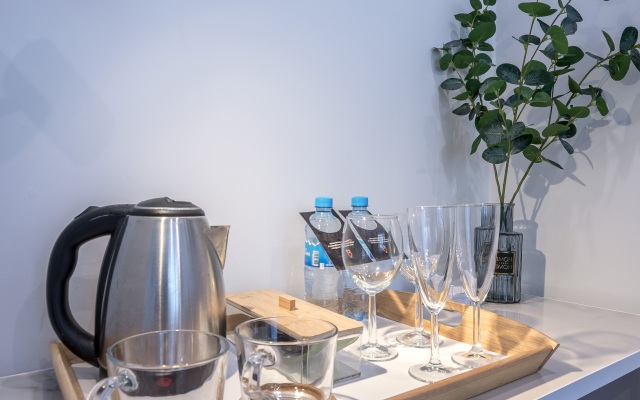 Summer Suites - clean sea without fuel oil at 450 meters Kurortny Hotel